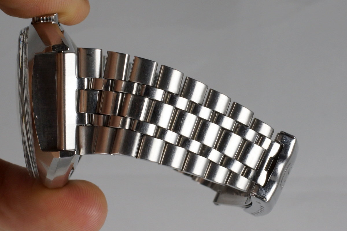 omega speedmaster jubilee bracelet