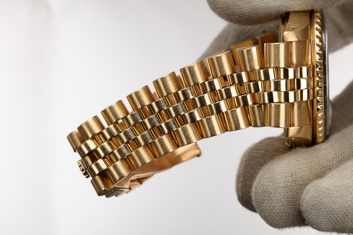 gmt master black dial