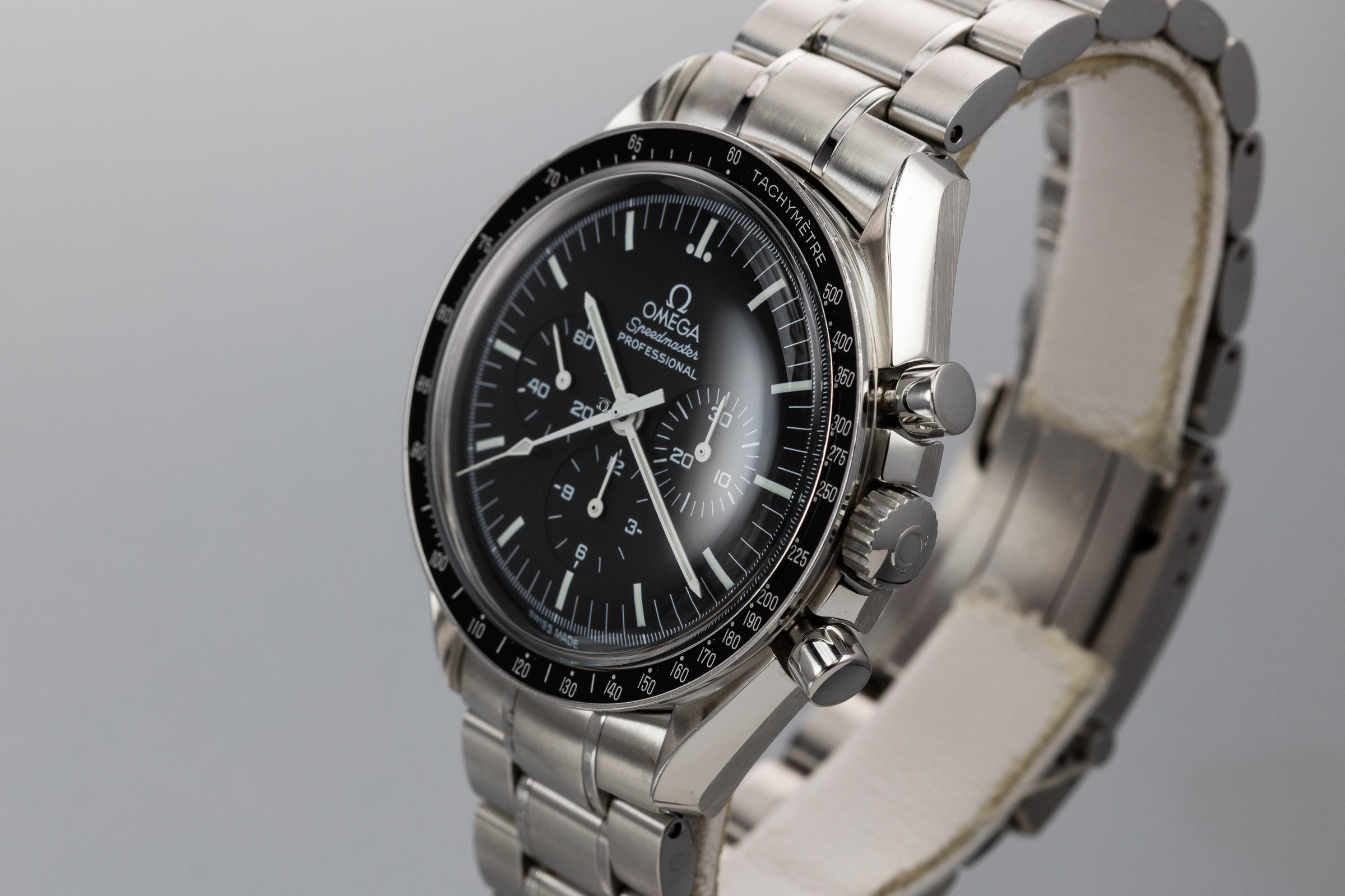 omega speedmaster galaxy express 999